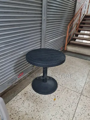Vogue Dining Plastic Table - Seats 4
