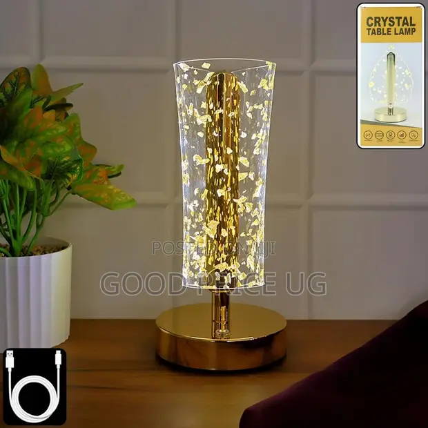 Modern Gold Flakes LED Crystal Table Lamp - 1