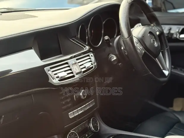 Mercedes-Benz CLS 350 2012 Silver - 1