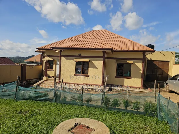 3-Bedroom Bungalow for Sale in Jomayi Estate, Bulenga - 1