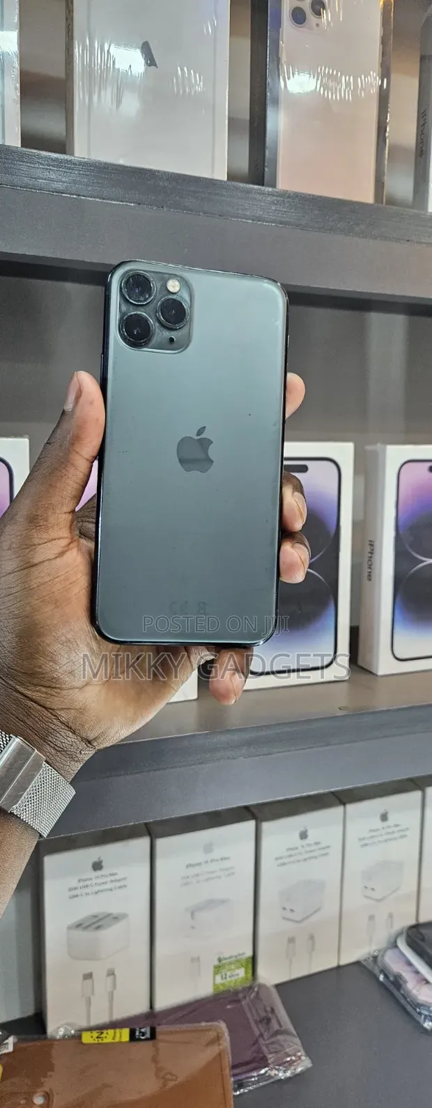 Apple iPhone 11 Pro 64GB Green - 1