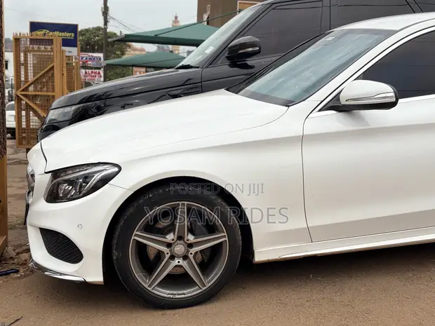 Mercedes-Benz C200 2016 White - 1