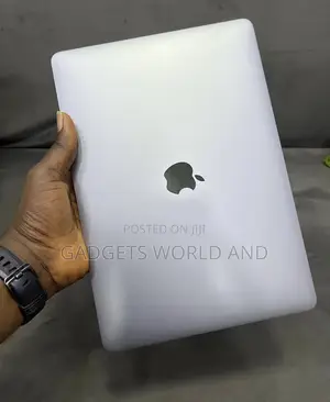 Apple MacBook Pro 2017 13" 8GB RAM 256GB SSD