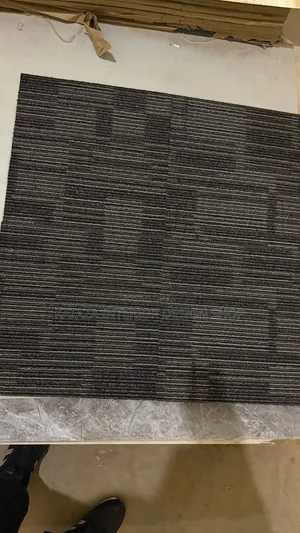 Black & Grey Woolen PVC Office Carpet Tiles