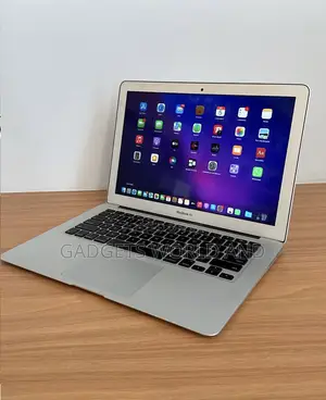 Apple MacBook Air 2017 13" 8GB RAM 256GB SSD