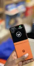 New Motorola Razr 2026 256GB Black - 3