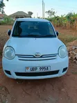 Toyota Sienta 2010 White - 2