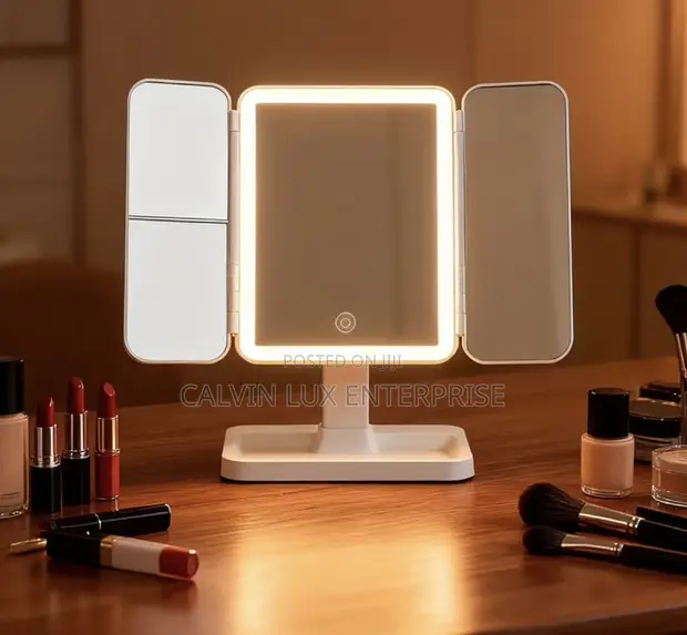 Rechargeable LED Makeup Mirror - 1
