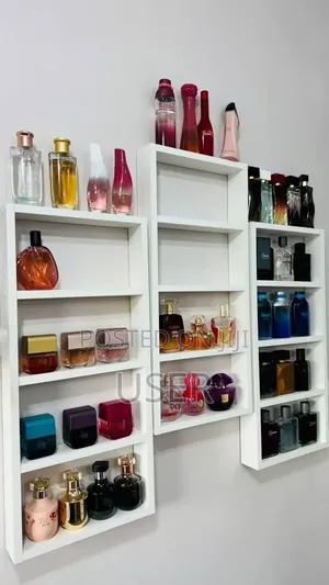 Modern Nail Display Shelving Unit