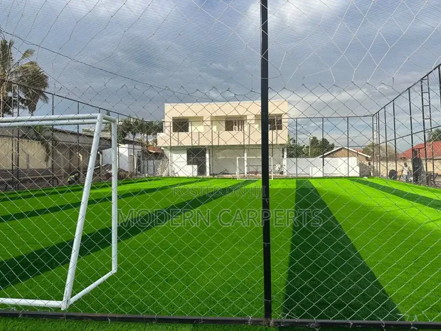 Futss Green Artificial Grass Turf - 1