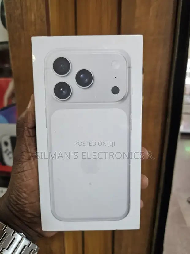 New Apple iPhone 17 Pro Max 512GB Silver - 1