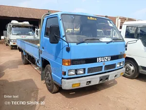 Isuzu Truck - Food Truck Conversion