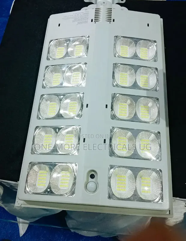 3000W Solar Street Light with Remote - 1