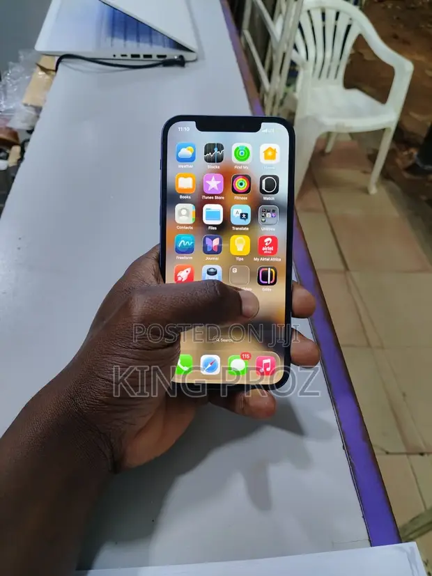 Apple iPhone 12 64 GB Blue - 1
