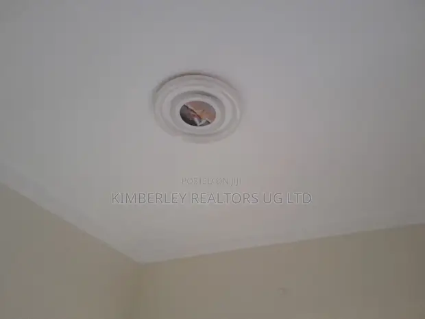 3 Bedroom Bungalow for Sale in Kira - 1