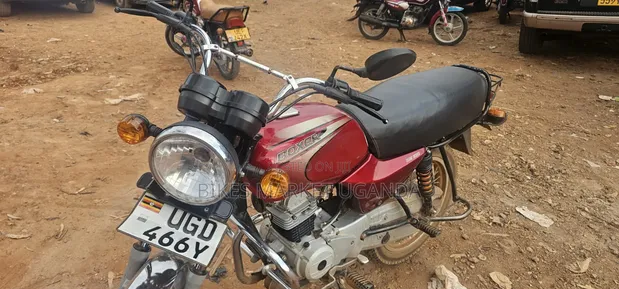 Bajaj Boxer 2025 Red - 1