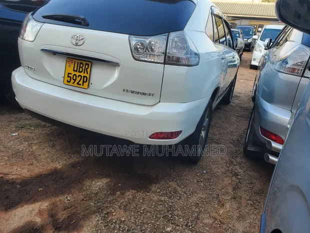 Toyota Harrier 2010 White - 1