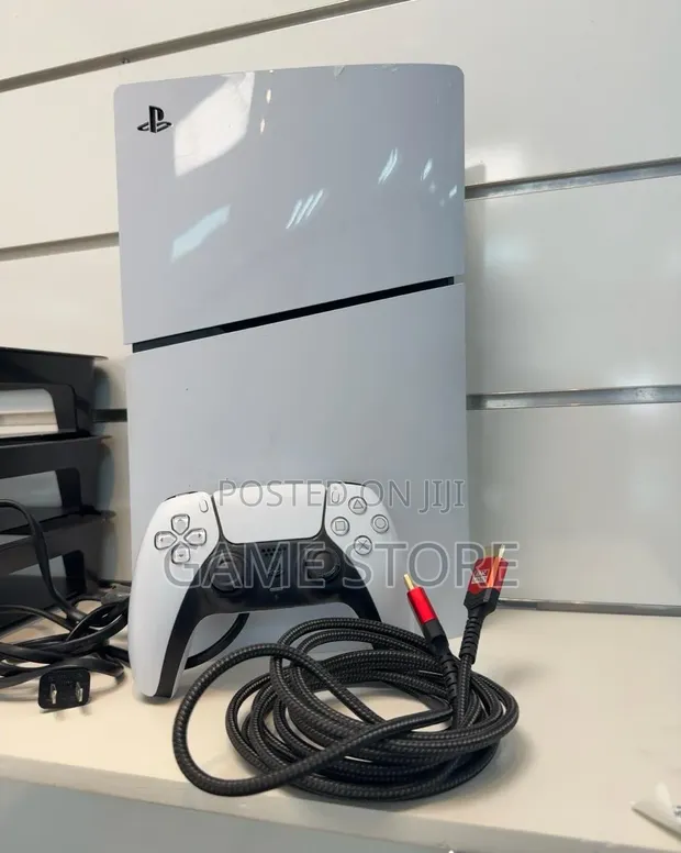 Super Clean PS5 Slim Digital Edition - UK Used - 1