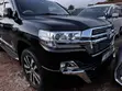 Toyota Land Cruiser V8 2016 Black - 2