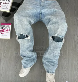Baggy Damage Pants