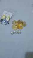 Gold Circle Earrings with Green Detail - 1