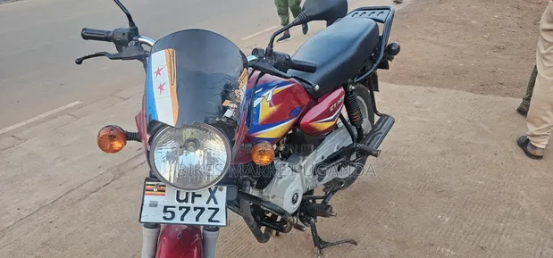 Bajaj CT 125X 2023 Red - 1