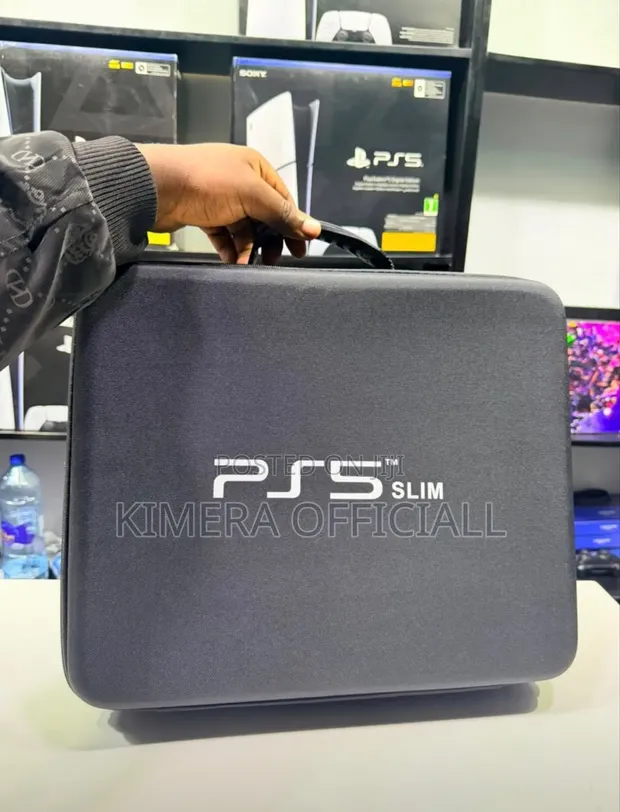 PS5 Slim / PlayStation 5 Travel Case - 1