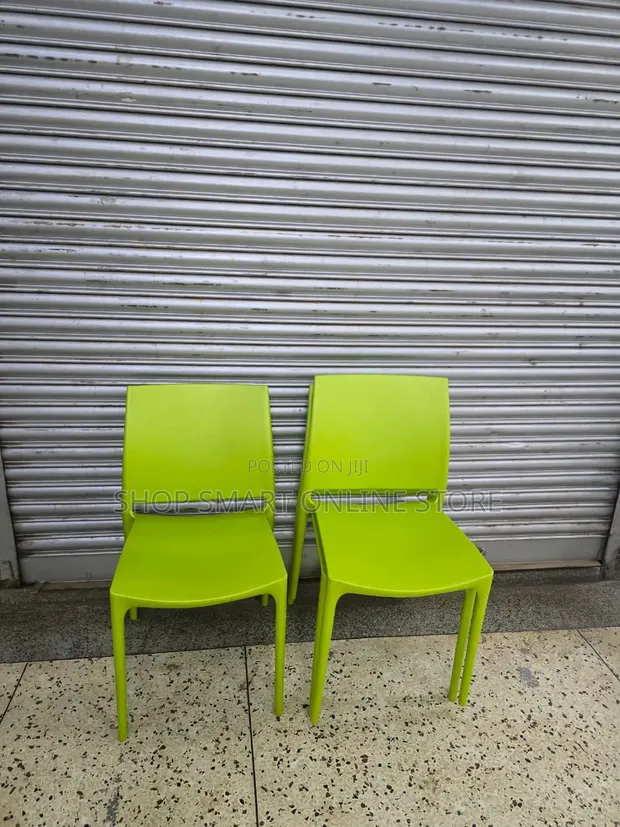 Brand New Stackable Plastic Chairs for Cafes, Hotels, Bars, Home Office - 1