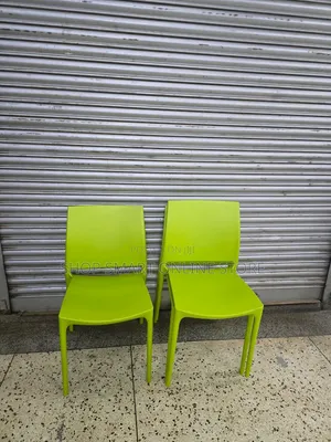 Brand New Stackable Plastic Chairs for Cafes, Hotels, Bars, Home Office