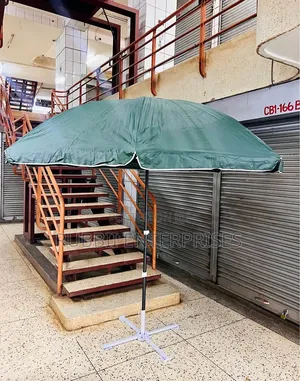 Patio Round Umbrella with Stand