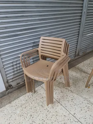 Brand New Plastic Executive Chairs (Brown)