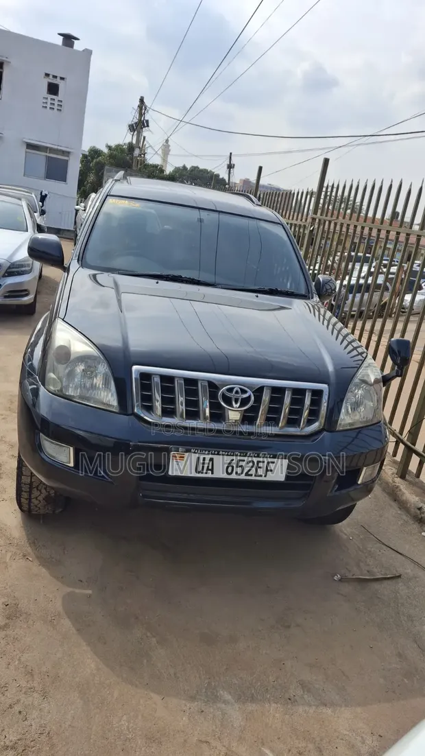 Toyota Land Cruiser Prado 2007 Black - 1