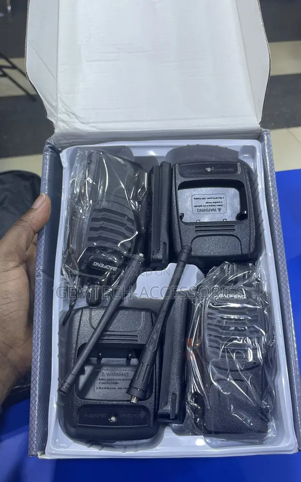 Baofeng BF-88S Two-Way Radio (3km Range) - 1