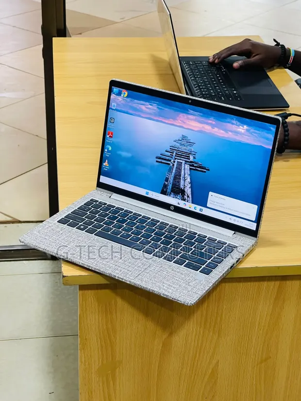 HP ProBook 440 G10 Laptop: Core i5, 8GB RAM, 256GB SSD - 1