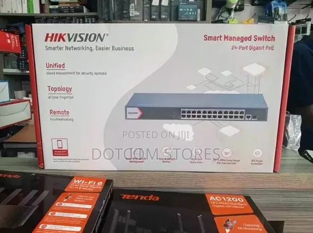 Hikvision 24-Port Gigabit Smart Managed PoE Switch DS-3E1526P-EI/M - 1