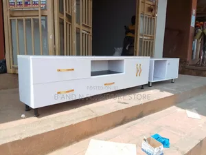 Beautiful 6ft TV Stand and Center Table