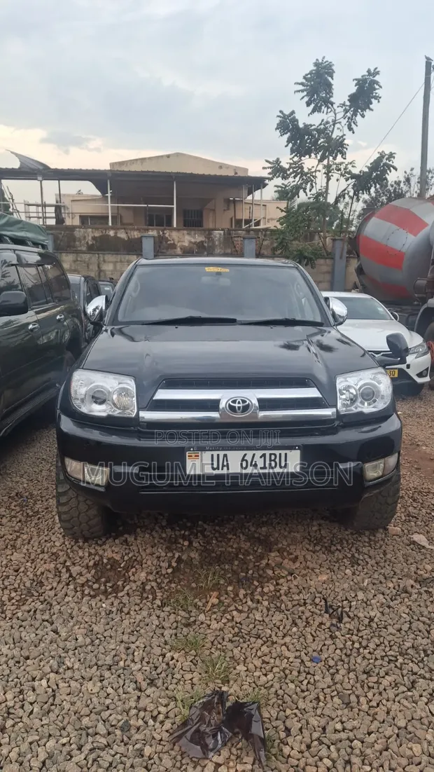 Toyota Hilux Surf 2008 Black - 1