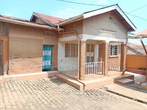 10-Bedroom Duplex Hostel in Mukono for Sale