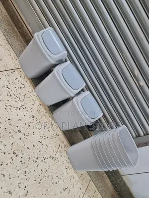 10 Litre Light Gray Plastic Dust Bin