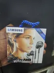 Samsung AKG Earphones (3.5mm Aux) - 1