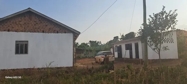 2 Bedroom House for Sale in Kakiri - 1
