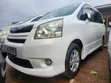 Toyota Noah 2010 White - 5