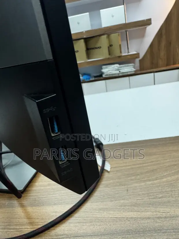 Dell 43" IPS Curved Monitor (UK Used) - 1