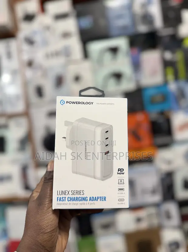 Powerology Lunex Series PD 140W Fast Charging Adapter - 1