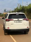 Toyota RAV4 2016 Pearl White - 3