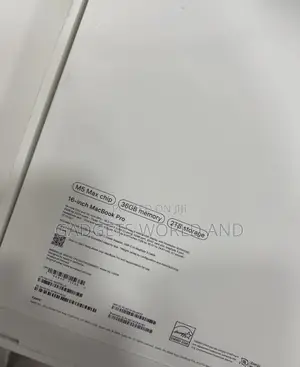 Apple MacBook Pro 14" M5 Max 36GB RAM 2TB SSD