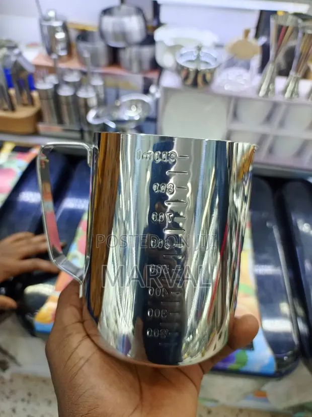 900ml Stainless Steel Milk Frothing Pitcher - 1