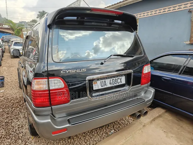 Toyota Land Cruiser Cygnus 4.7 2006 Black - 1