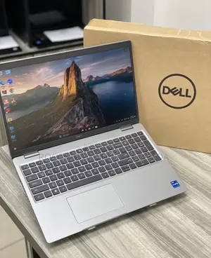 New Dell Inspiron 15 5593 Laptop - Core i7, 16GB RAM, 512GB SSD