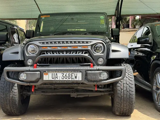 Jeep Wrangler 2017 Black - 1